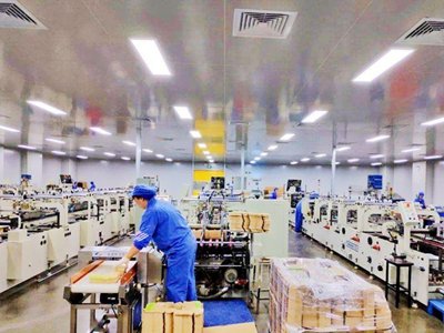 Produktionswerkstatt - Hersteller von Verpackungsanpassungen aus einer Hand production workshop - One-stop packaging customization manufacturer