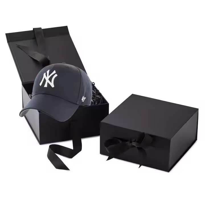 Gift Cardbaord Magnetic Clousure Box for Baseball Hats