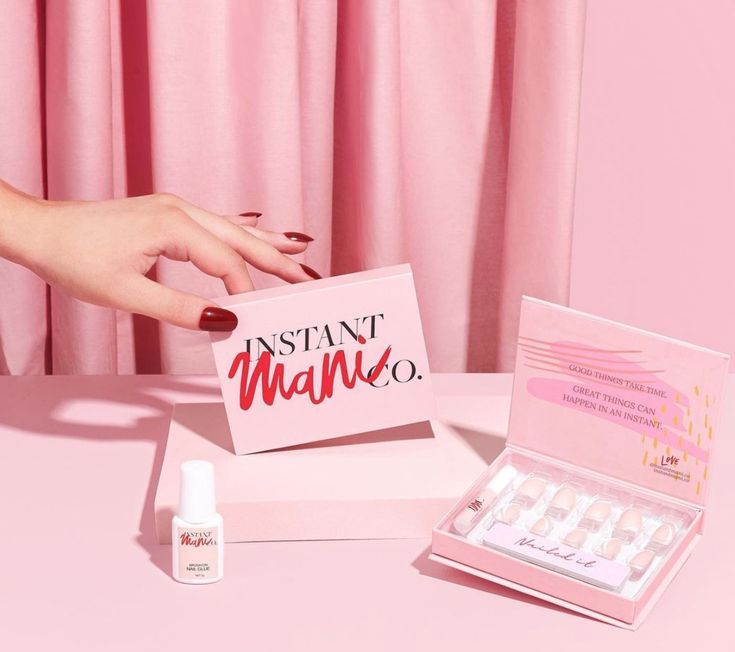 Flip-Top Cardboard Fake Nail Packaging Boxes