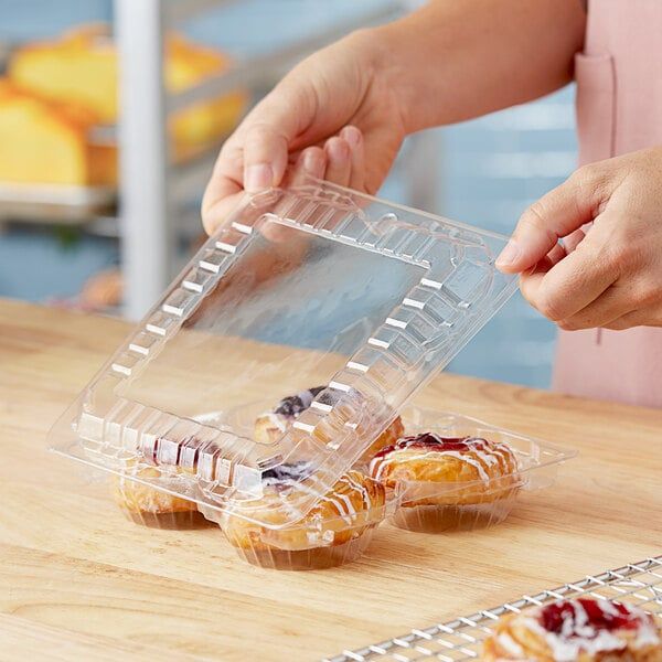 4-compartment pastry tart hinged container
