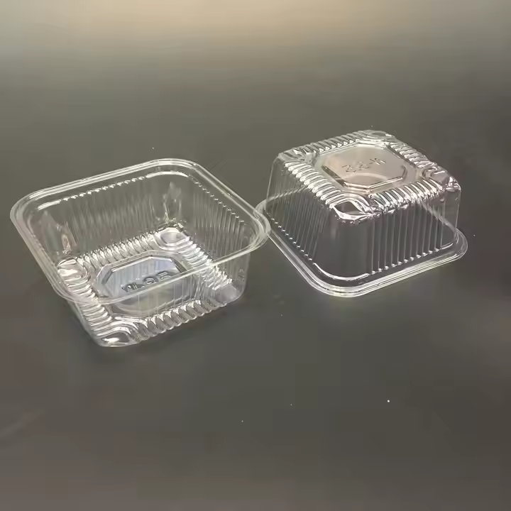 Thermoformed plastic trays