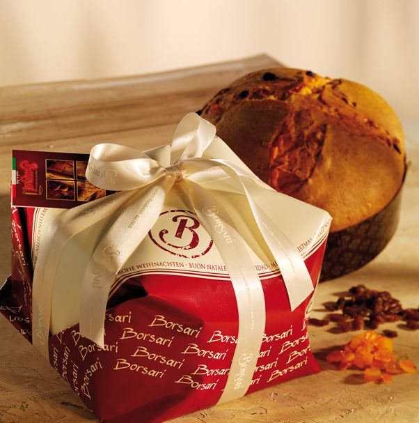 Wrapping Panettone Packaging