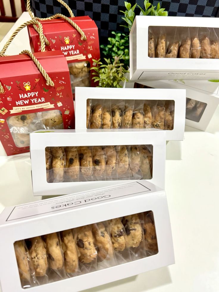 Cookie box with window 